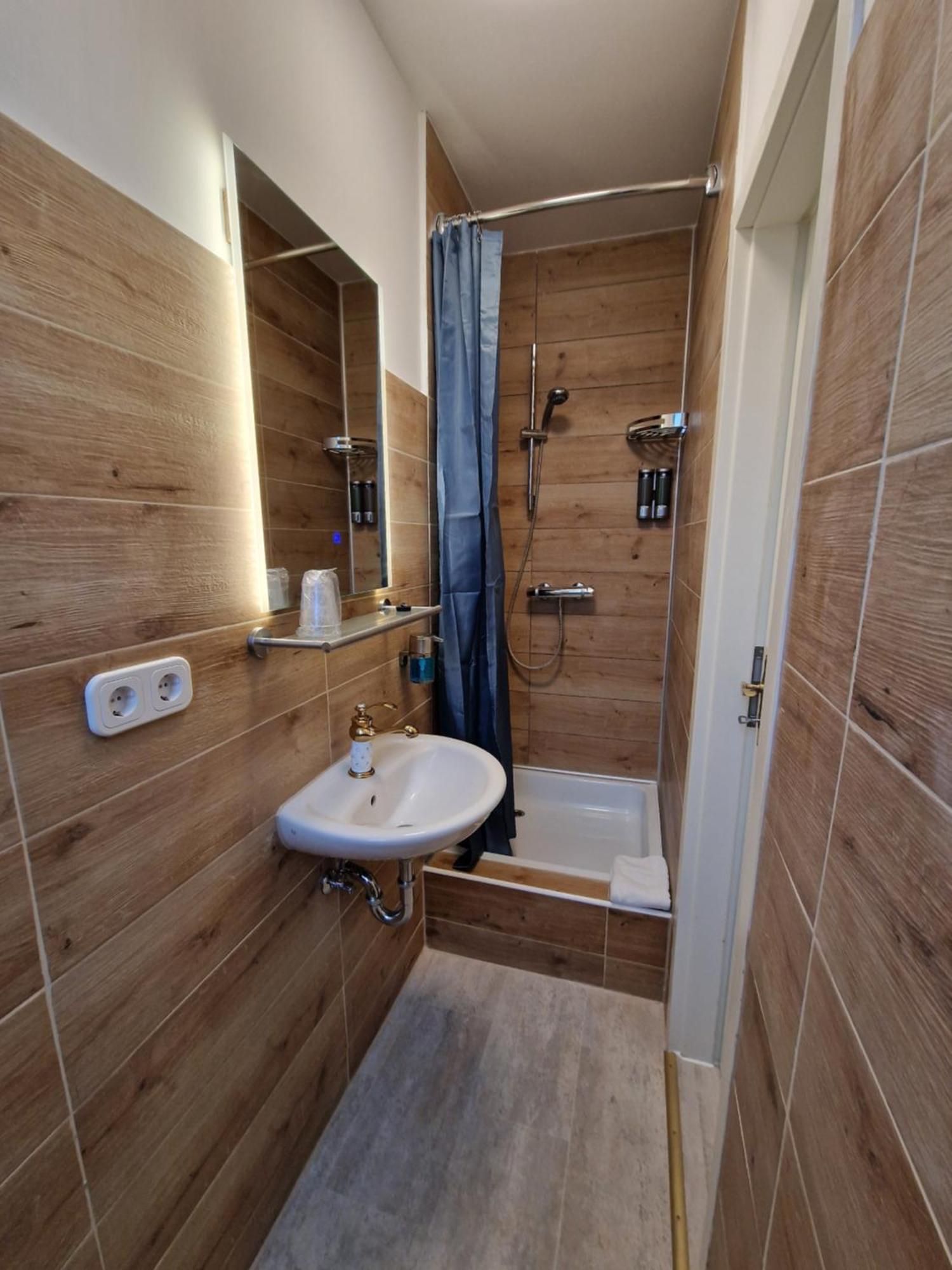 Hotel Kenny & Henry Cuxhaven Ngoại thất bức ảnh